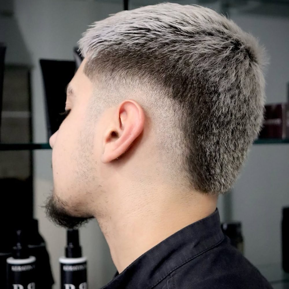 Cambia look, cambia stile!Abbiamo dato una nuova vita al nostro @im_.ricky._ con un taglio uomo
